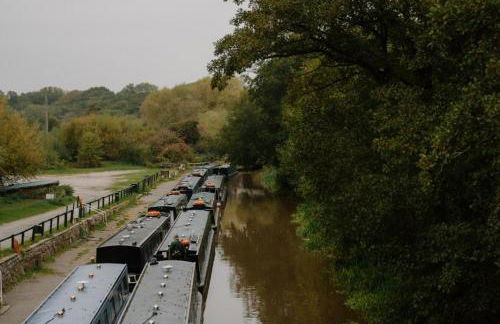 The Carriage House by Birch Stays - Photo 70