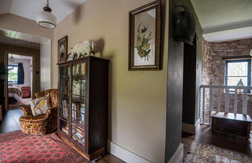 16th Century House, Castle Views, Mountain Views, Hot Tub, Firepit, Stunning Interiors - Foto 42