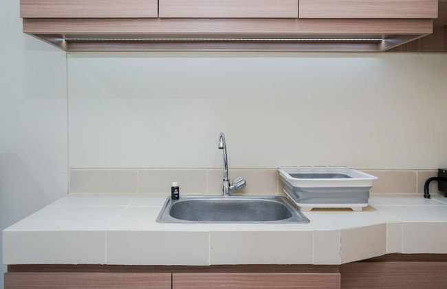 Comfy Studio Apartment at B Residence - Foto 7