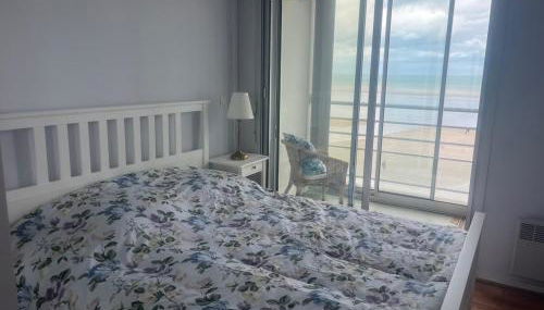 Les pieds dans l'eau - Foto 2