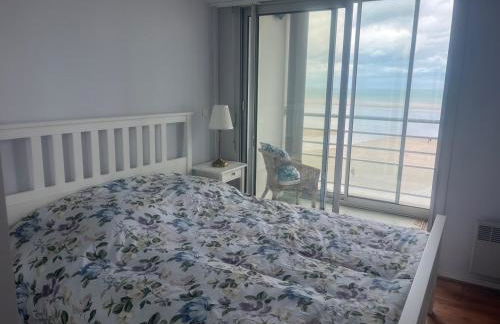 Les pieds dans l'eau - Foto 2