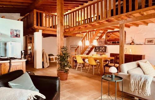 Charming Rustic Wine Cellar House in Reguengo Grande with Fireplace - Foto 1