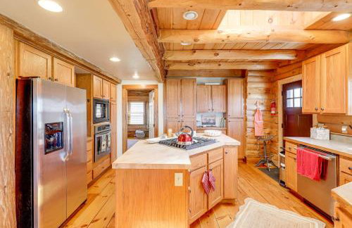 Near Trails, Lakes and Slopes Cabin in Walpole! - Foto 10