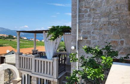 Stone House Apartments Didini Dvori Lumbarda - Foto 12