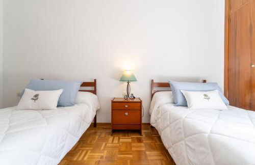 Two-bedroom apartment, central location, with terrace, WiFi, and metro nearby - Photo 18