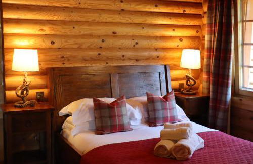 Bunnahahbain - Two Bedroom Luxury Log Cabin with Private Hot Tub - Foto 4