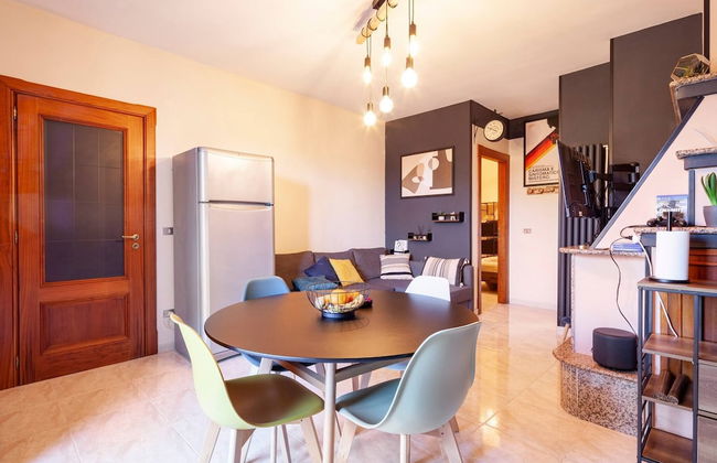 - The Artist Village - Photo 7