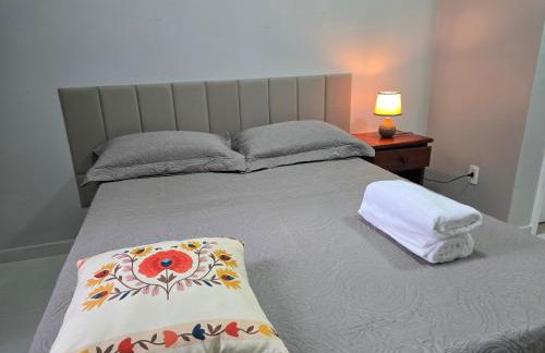 Lindo Apto - 3 Qts Climatizados - Shows no Mangueirão - Acesso ao Shopping - Foto 63