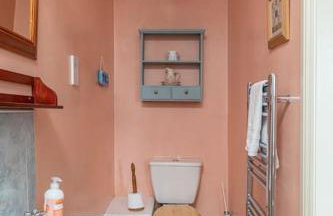 Swallows’ Barn - Photo 28