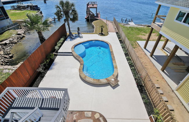 Pool Days and Dock Nights - Foto 7