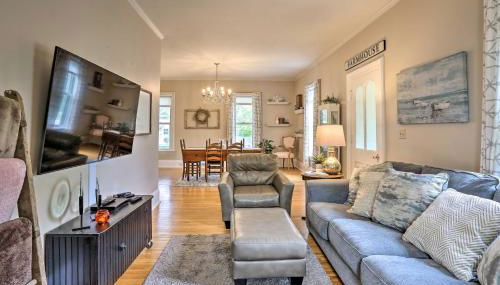 Bright Clear Lake Getaway, 4 Blocks to Downtown! - Foto 2