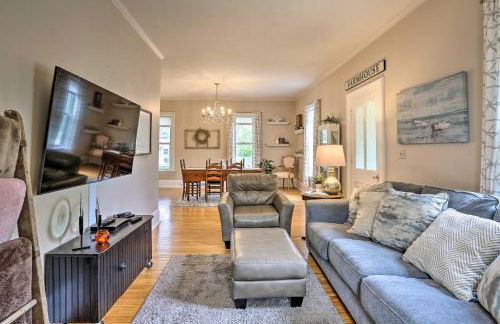 Bright Clear Lake Getaway, 4 Blocks to Downtown! - Foto 2