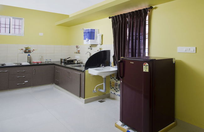 OYO 13036 Home Spacious 2BHK ECR - Foto 7