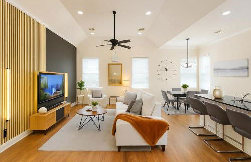 Shop, Soak &Sleep Galleria 3BR Retreat Private Jacuzzi - Foto 34