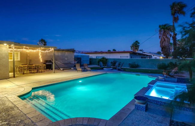 Relax at the 3BR Tranquil Oasis in Palm Springs - Foto 25