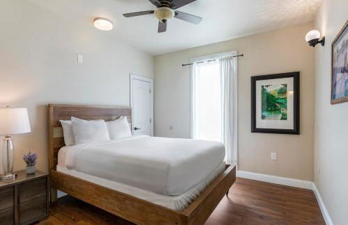 Fully Furnished Condos Near St Charles - Foto 100