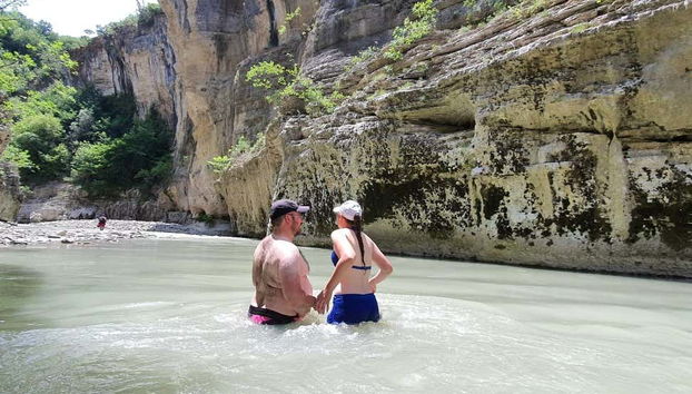 Osum Canyon + Bogove Waterfall Tour - Foto 2