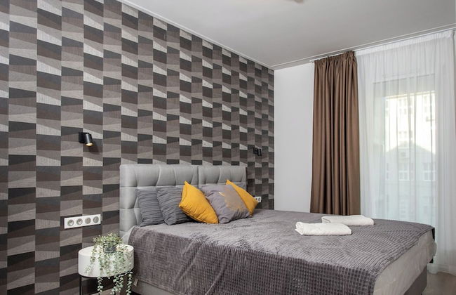 K46 Residence - Photo 4