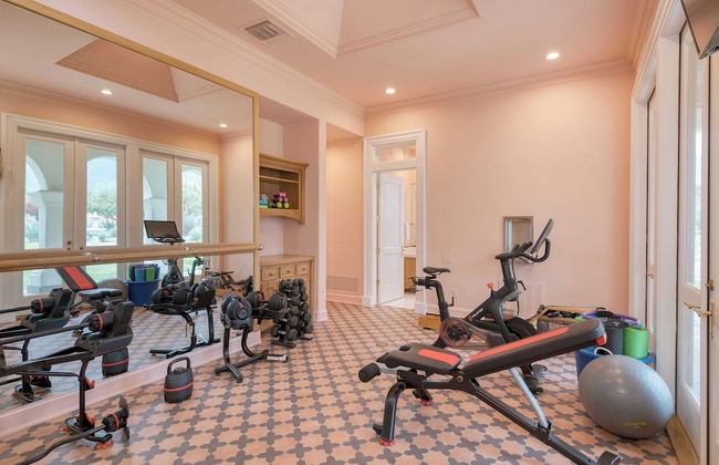 The Pond Estate by Avantstay Maximalist Designer Compound w/ 2 Casitas, Indoor + Outdoor Pools, Tennis Court, & Gorgeous Mountain Views 12k Sqft - Foto 38