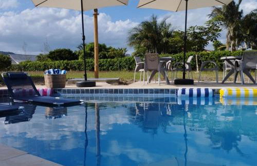 Casa com piscina, privativa, diarista, em condomínio, Bonito-Pe - Foto 1