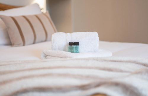 5BDR Luxe Villa By Torr Property Group Short Lets & Serviced Accommodation With Free Parking & River View Stratford-Upon-Avon - Foto 31