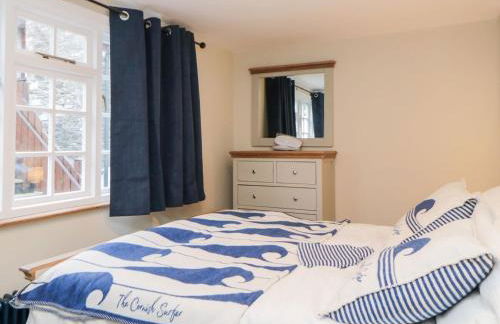 Character 3 Bed Cottage, Close to Waters edge, Parking - Foto 12