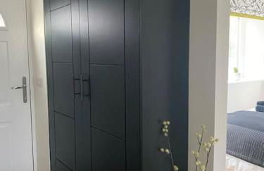 New studio apartment - minutes walk to Cathedral - Foto 20