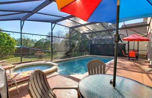 Spacious retreat w pool & game room - Foto 60