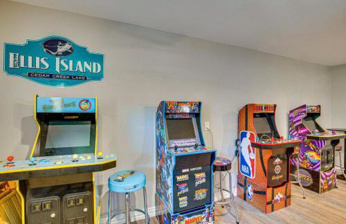 Waterfront Retreat with Hot Tub in Gun Barrel City! - Foto 21