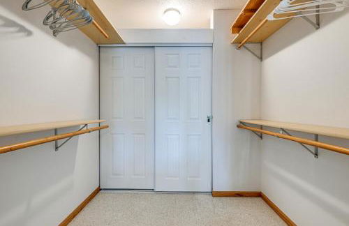 Lake Wissota Home with Private Dock and Fire Pit! - Foto 9