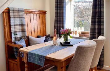 4 Walkers Cottage - Countryside Retreat with BBQ Hut - Photo 11