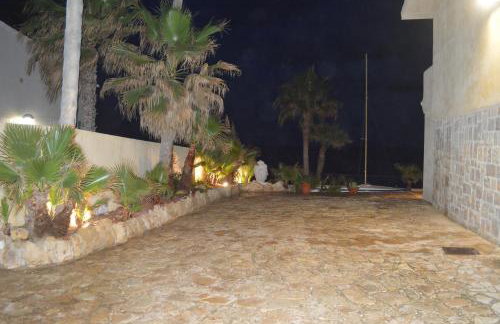 Espectacular Suite Privada a pie de playa y mar en CHALET ROQUETES - Foto 24