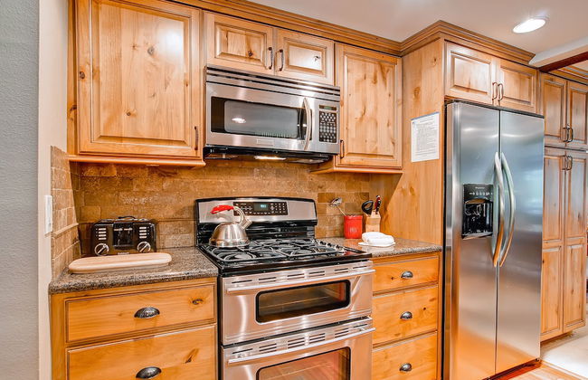 Ridgepoint Townhomes by East West Hospitality - Foto 47