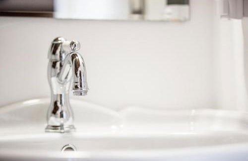 Right House - Characteristic Marina District - Photo 20