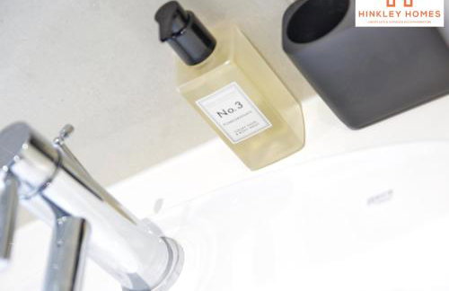 City Centre - Free Parking - HPC transport links - By Hinkley Homes Short Lets & Serviced Accommodation - Foto 35