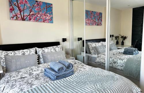 Seaside APT with Harbour View - Foto 28