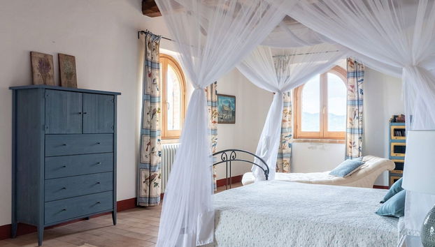 Villa in Umbria With Private Saltwater Pool - Foto 3, Habitación