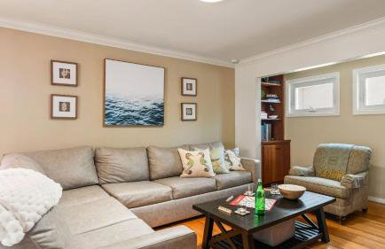 Point Loma Home w Putting Green Firepit Game Room Beach Access Zola Street by AvantStay - Foto 7