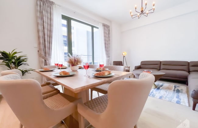 Stunning Beach View Apt. with Balcony Jumeirah La Mer - Photo 15