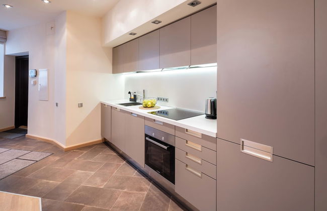 Audeju Two Bedroom With Two Bathrooms - Photo 11