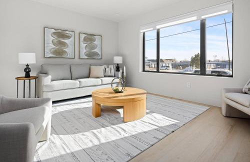 Modern Midtown - Photo 26
