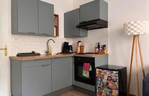 Joli studio au rdc avec cour - Foto 8