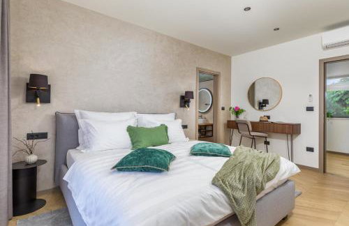 Villa Lastine by Villsy - Photo 44