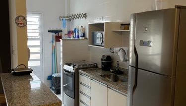 Apt 2 suites com ar condicionado e piscina Ubatuba - Foto 5, stove, minibar