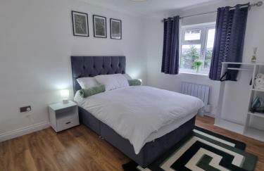 Very Cosy & Lovely 1 Bed Garden Apartment with side access, Suitable for Long Stay and Short Stay - Photo 21