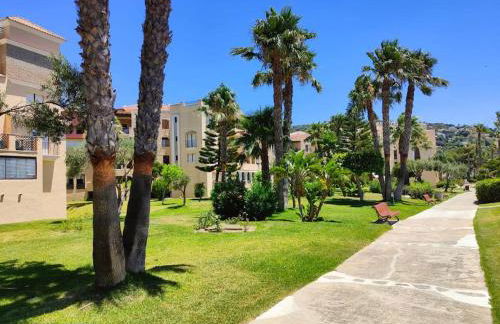 Apartamento reformado en Urb. Jardines de Zahara - Photo 6