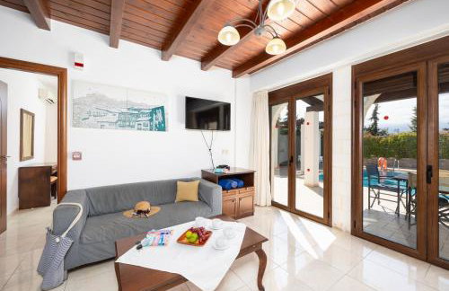 Villa Nikolas Large Private Pool AC WiFi - Photo 11