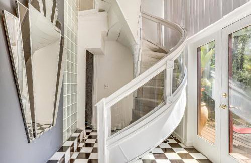 Walk to School House Winery Home with Deck! - Foto 13