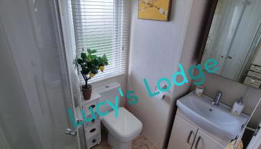 Lucy's Lodge - Photo 5