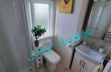 Lucy's Lodge - Photo 5